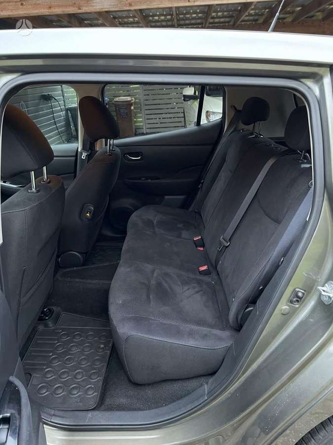 Nissan Leaf, 24 kWh, hatchback