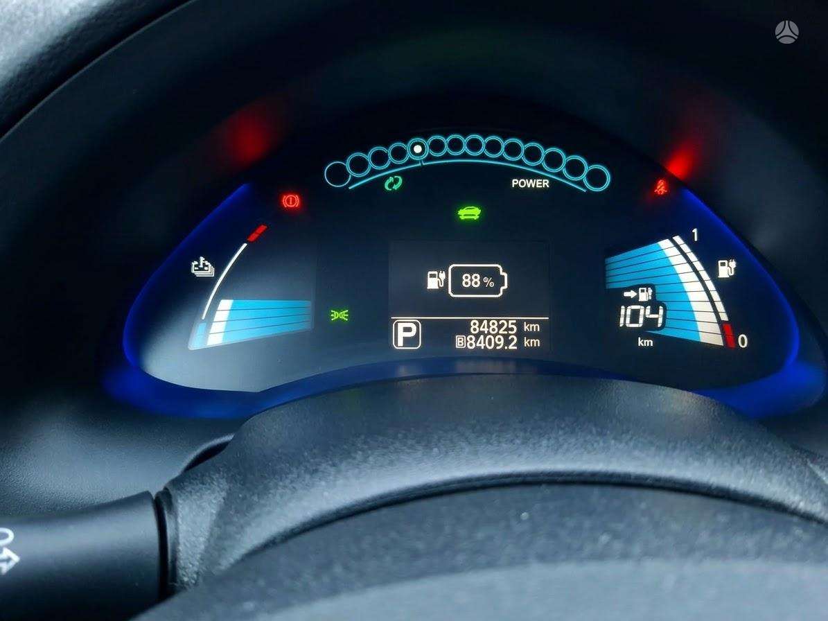 Nissan Leaf, 24 kWh, hatchback