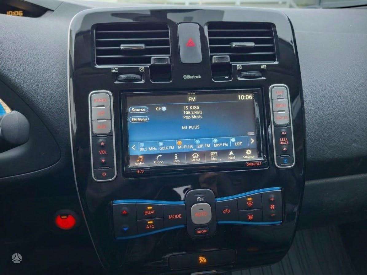 Nissan Leaf, 24 kWh, hatchback