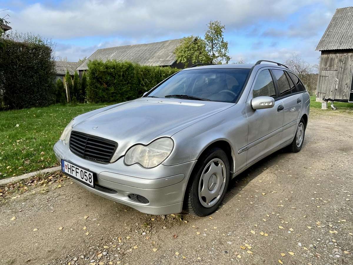 Mercedes-Benz C200