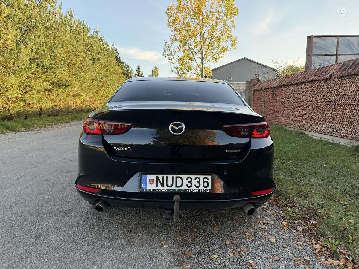 Mazda 3, 2.0 l., Седан