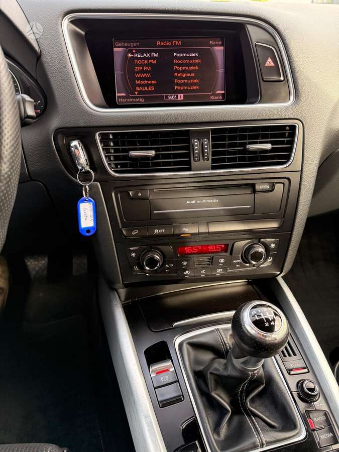 Audi Q5, 2.0 l., Внедорожник / Кроссовер