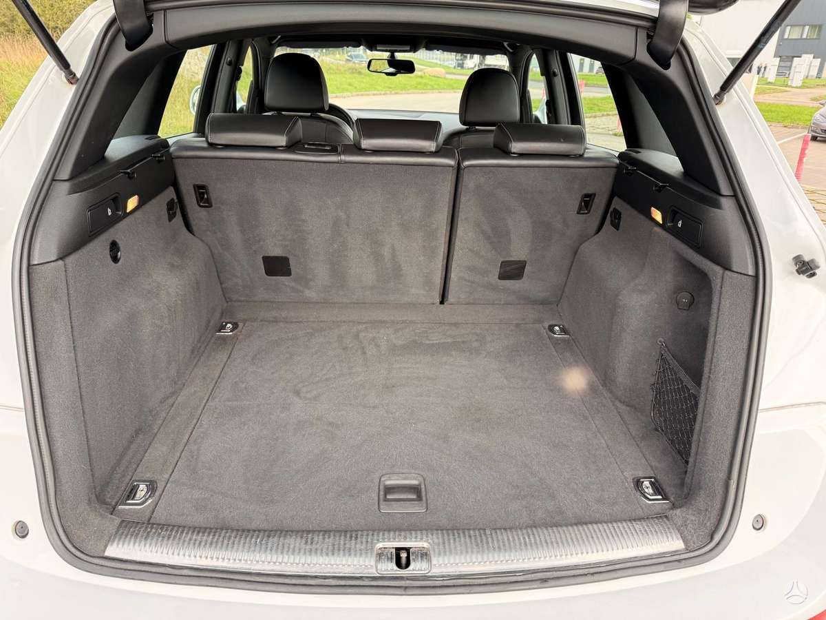 Audi Q5, 2.0 l., Внедорожник / Кроссовер