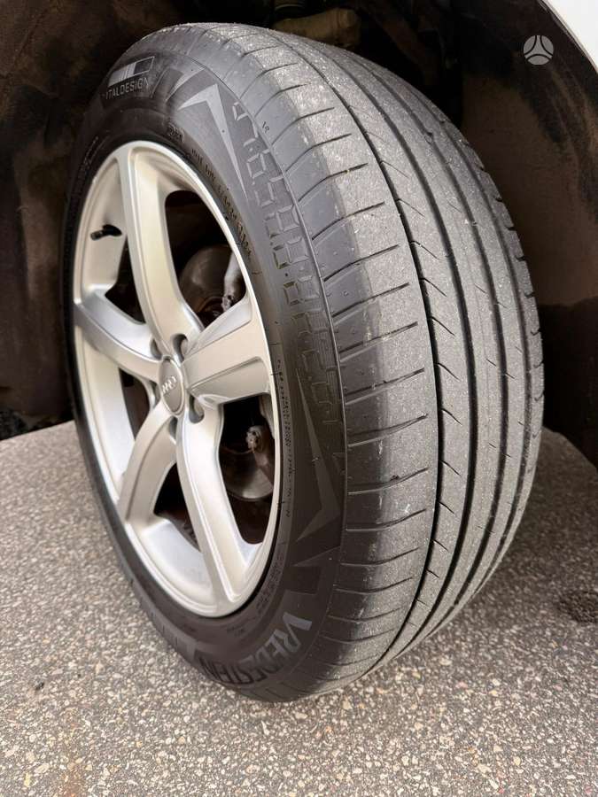 Audi Q5, 2.0 l., Внедорожник / Кроссовер