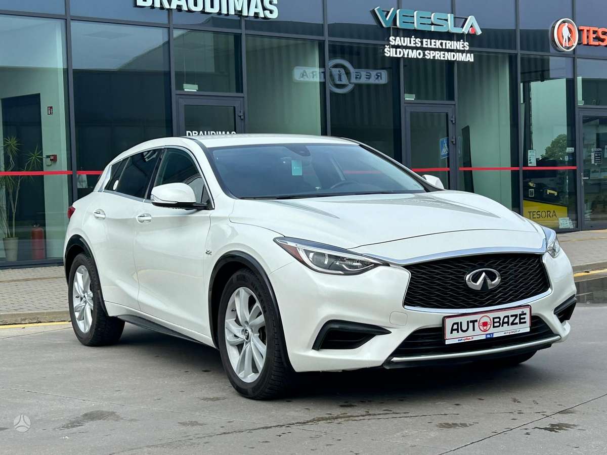 Infiniti QX30
