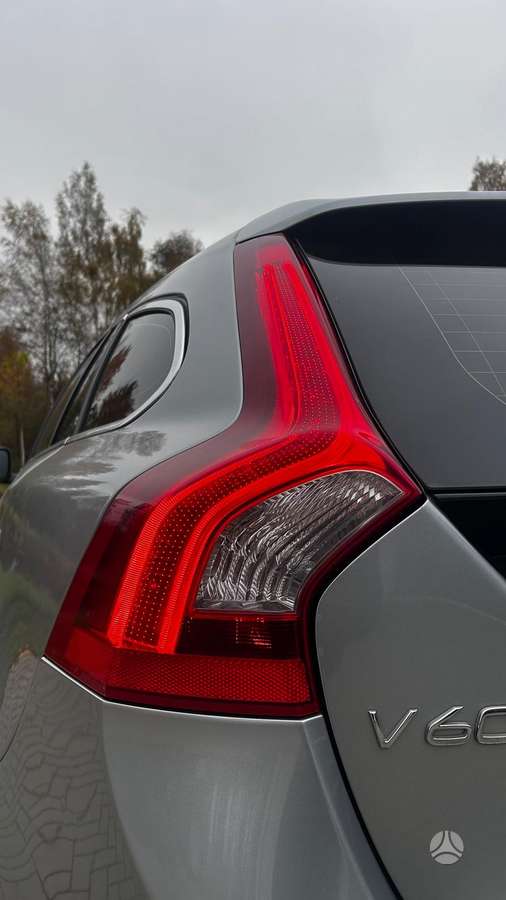 Volvo V60, 2.0 l., Универсал