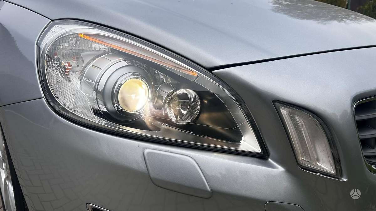 Volvo V60, 2.0 l., Универсал