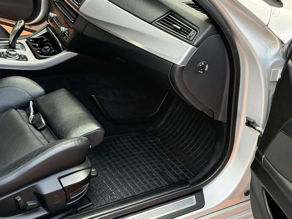 BMW 525, 3.0 l., Универсал