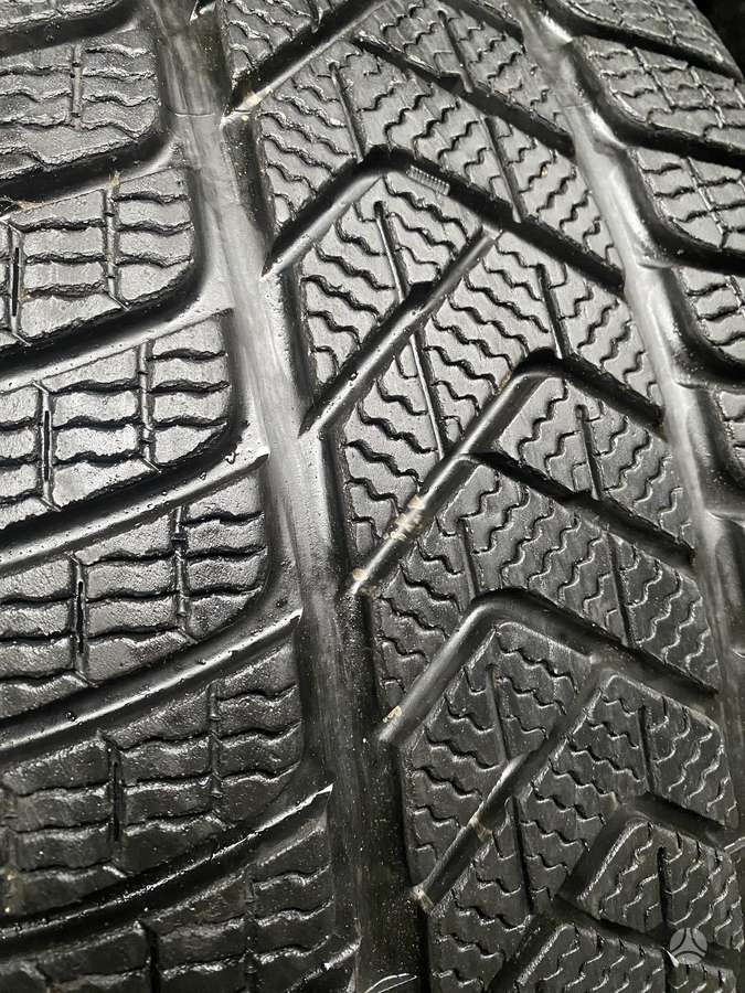 Pirelli, зимние 255/45 R19