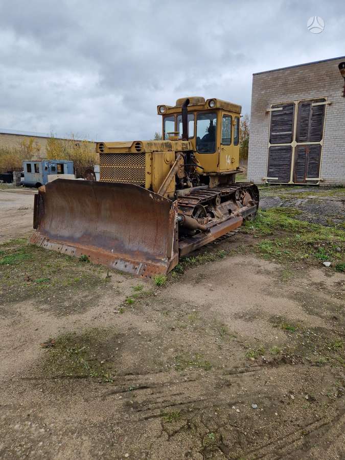 CTC T-130, бульдозеры
