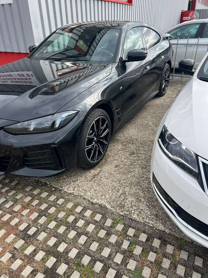 BMW i4
