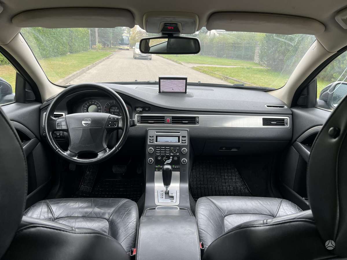 Volvo S80, 2.4 l., Седан