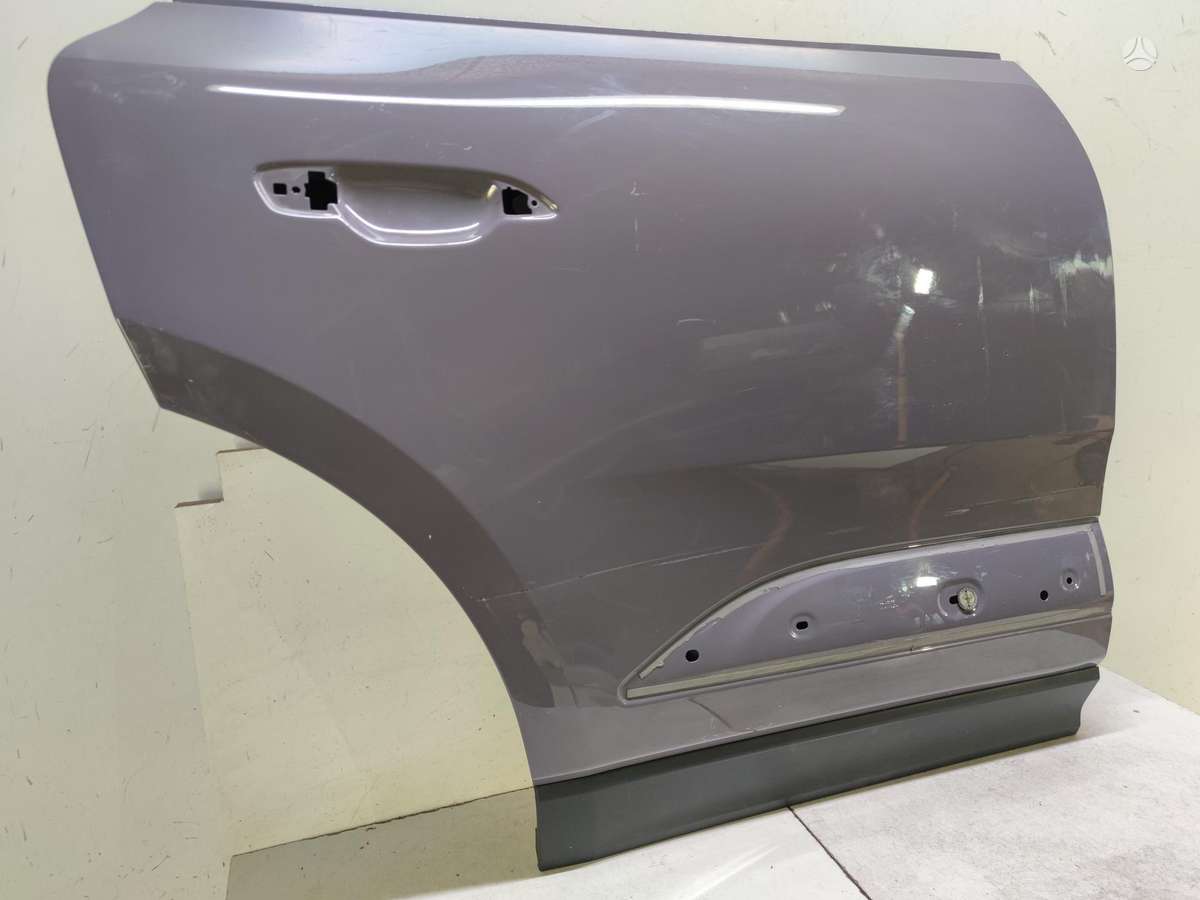 Porsche Macan doors