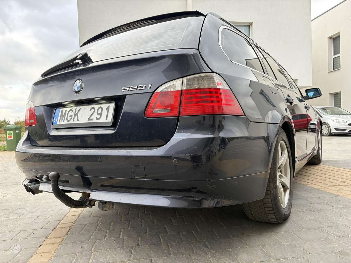 BMW 523, 2.5 l., Универсал
