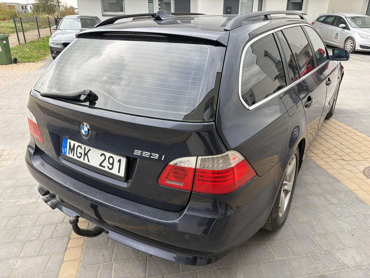 BMW 523, 2.5 l., Универсал