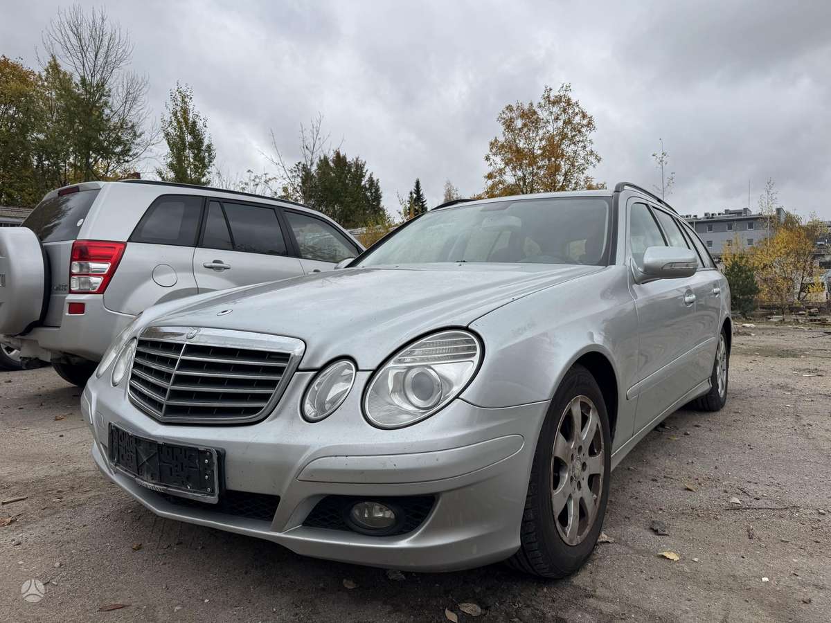 Mercedes-Benz E220