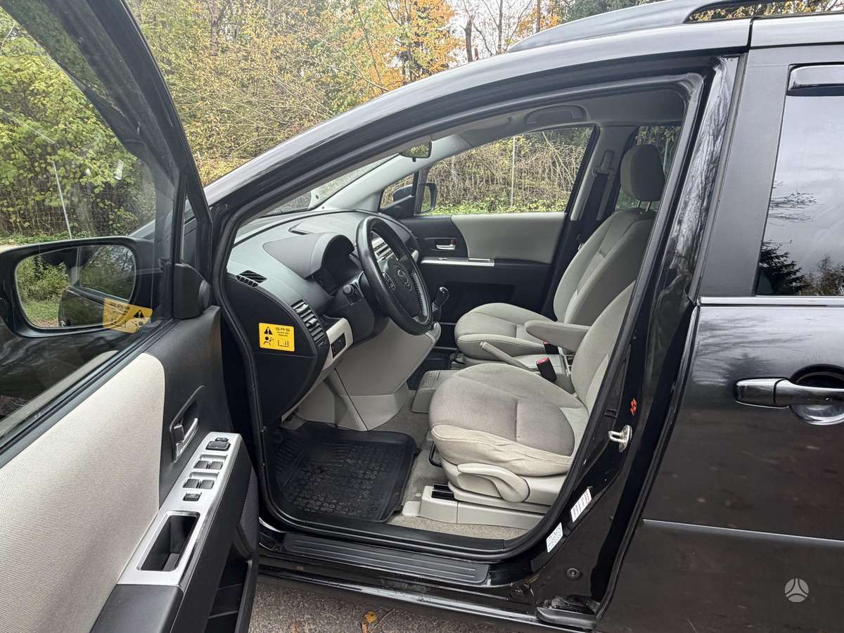 Mazda 5, 2.0 l., Минивэн