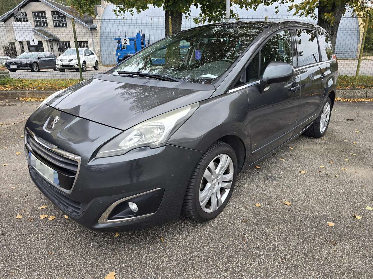 Peugeot 5008