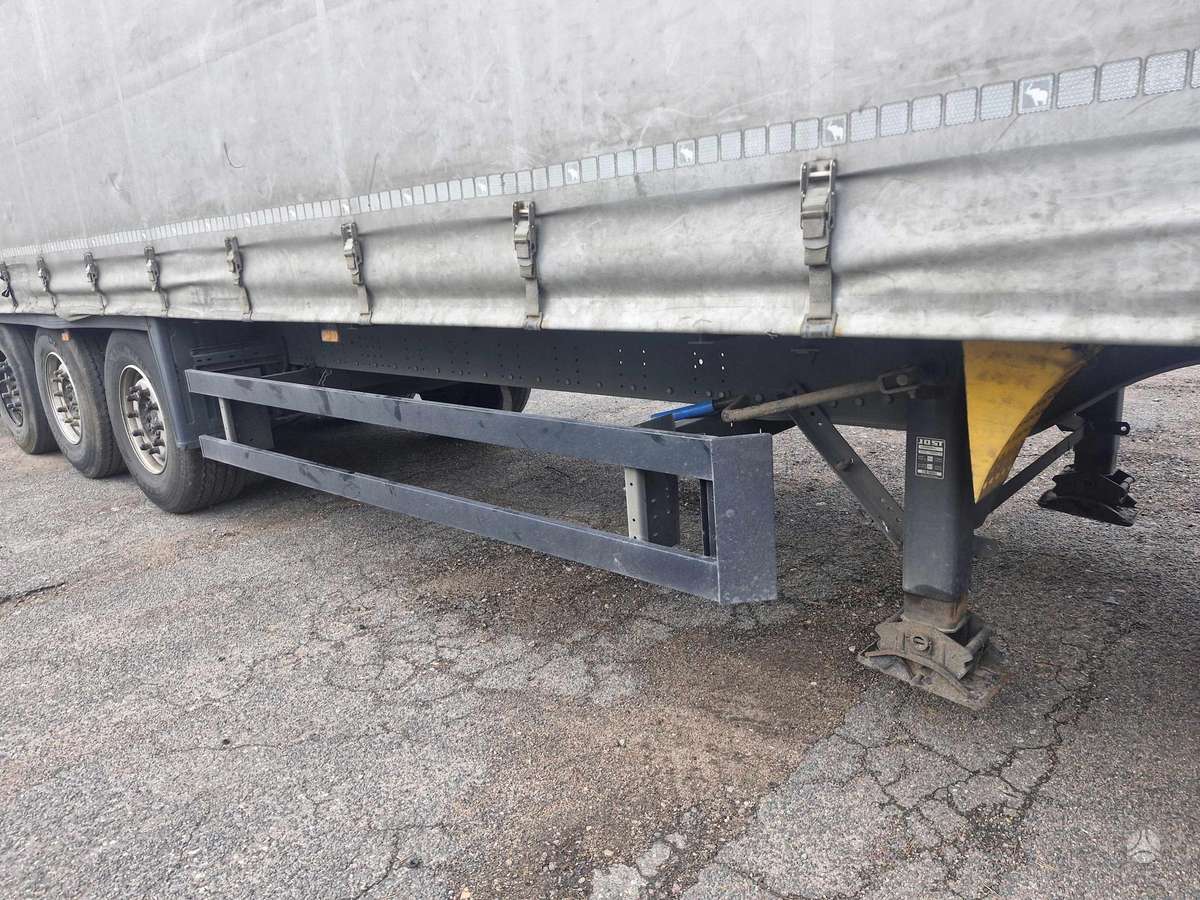 Schmitz SCB, užuolaidinės / tentinės