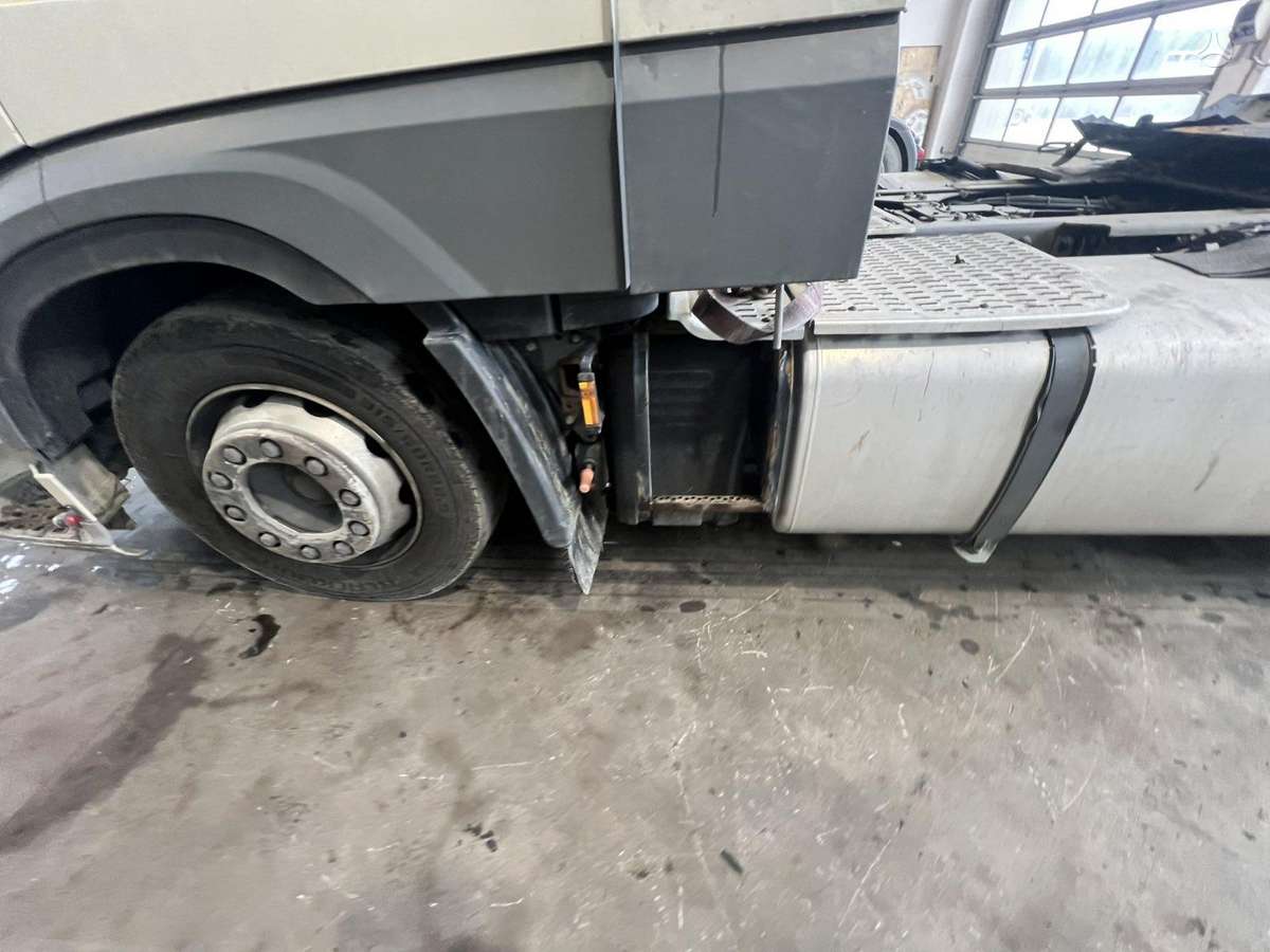 DAF XF106.480FT, vilcējs