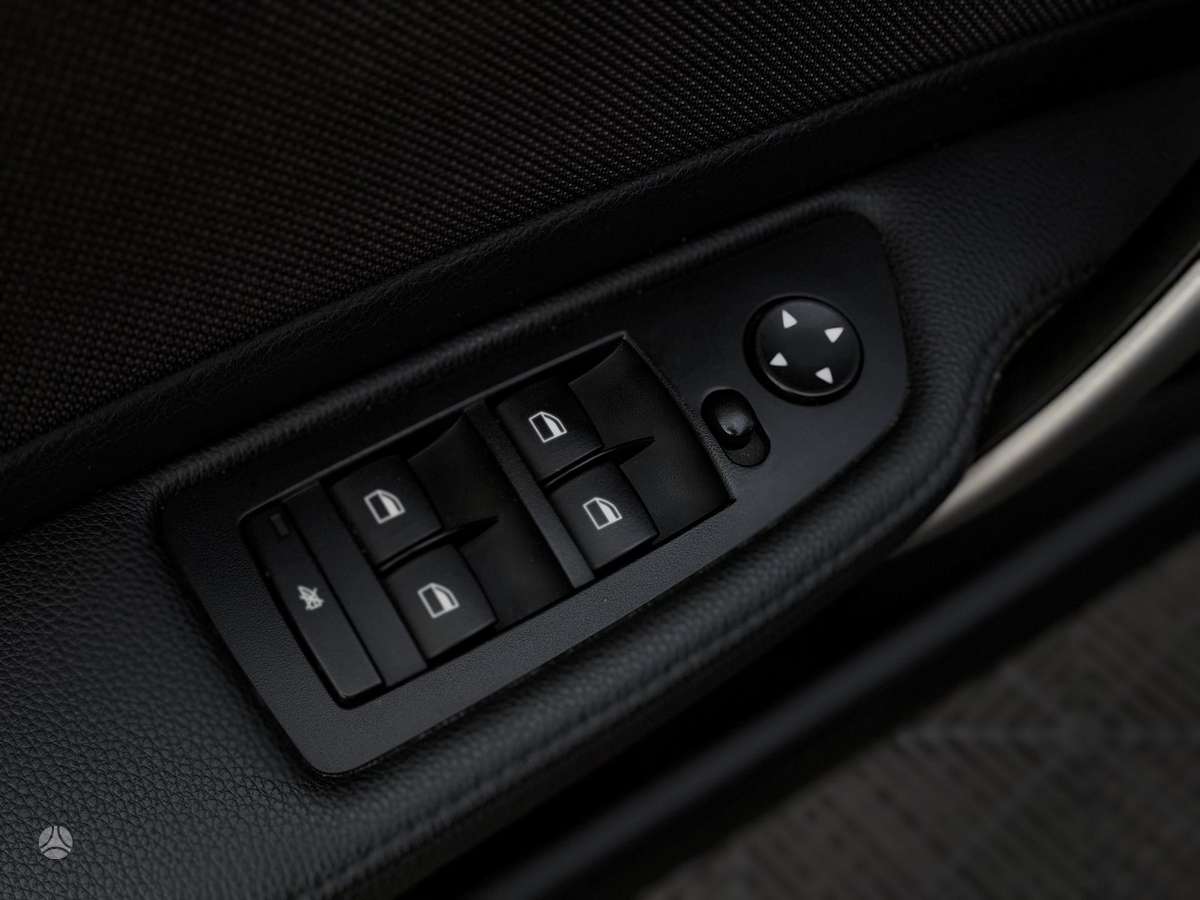 BMW 118, 2.0 l., Хэтчбек