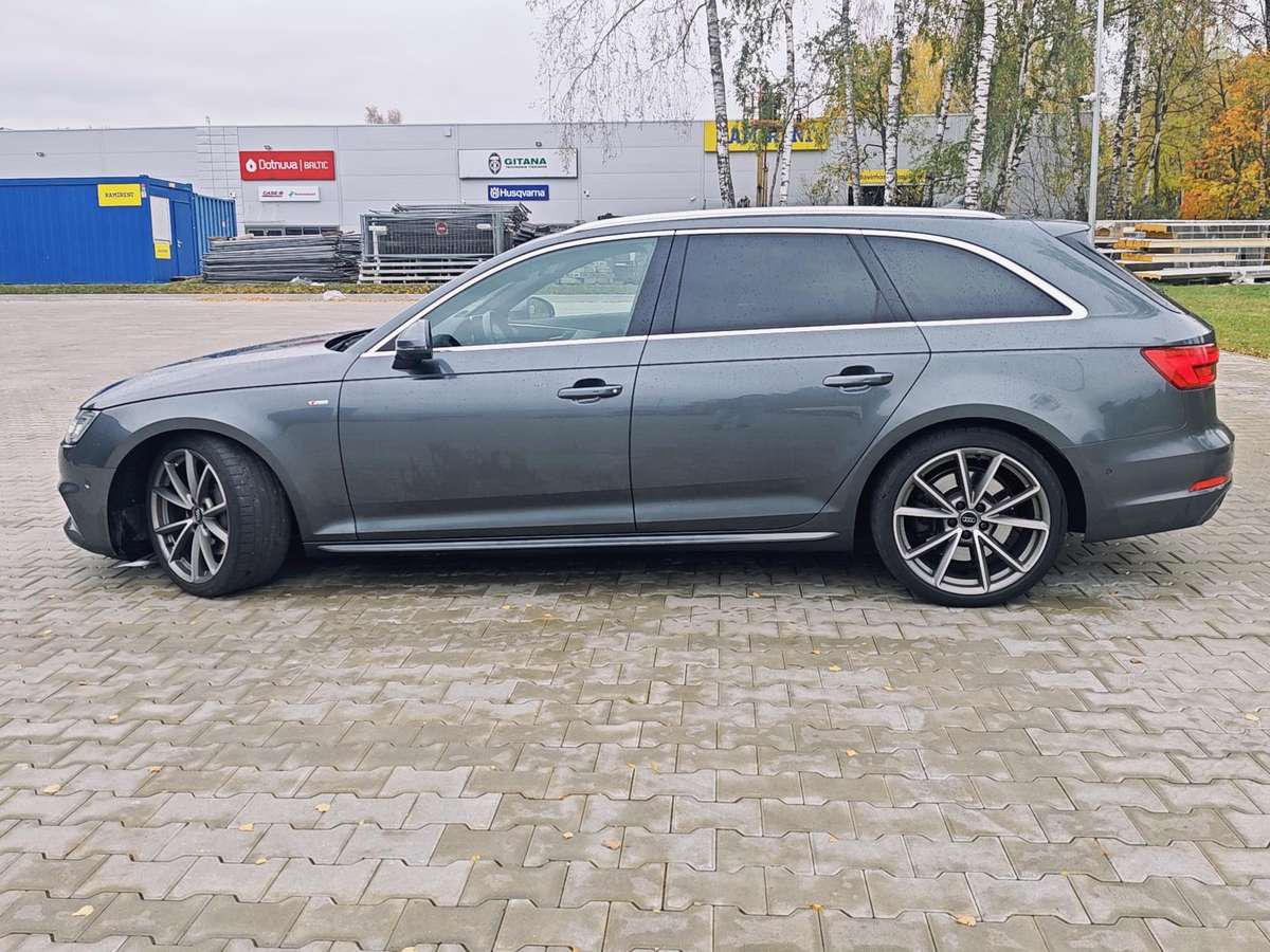 Audi A4, 3.0 l., universalas