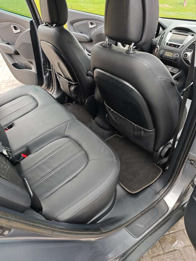Hyundai ix35 2012 — interior