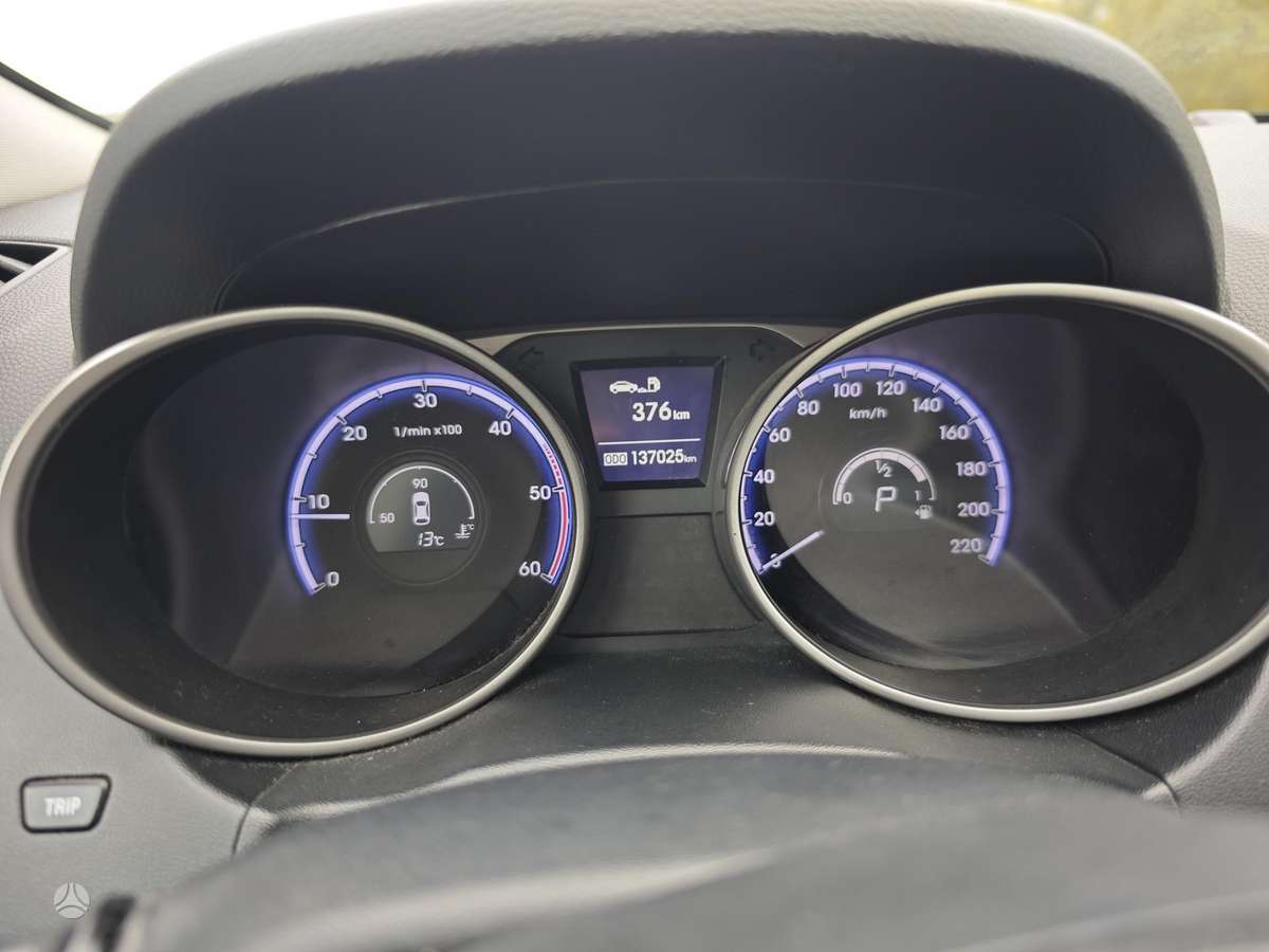 Hyundai ix35 2012 — photo 19