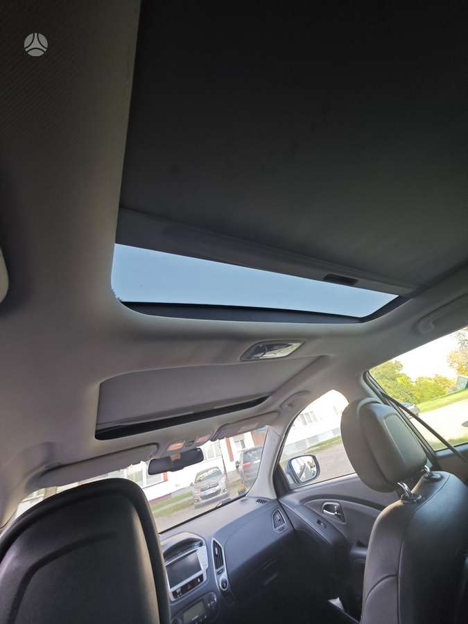 Hyundai ix35 2012 — photo 26