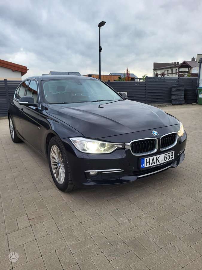 BMW 320