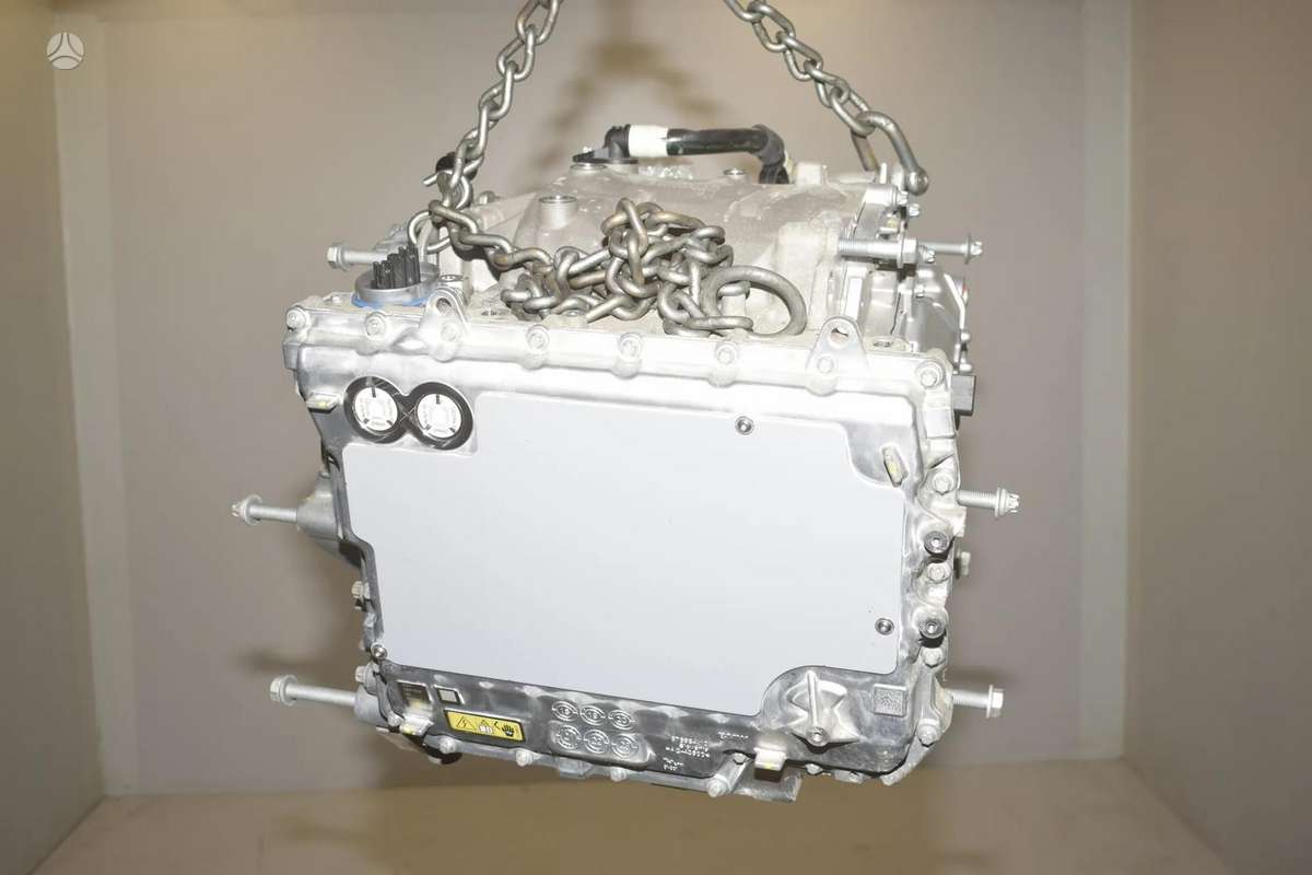 BMW iX engine
