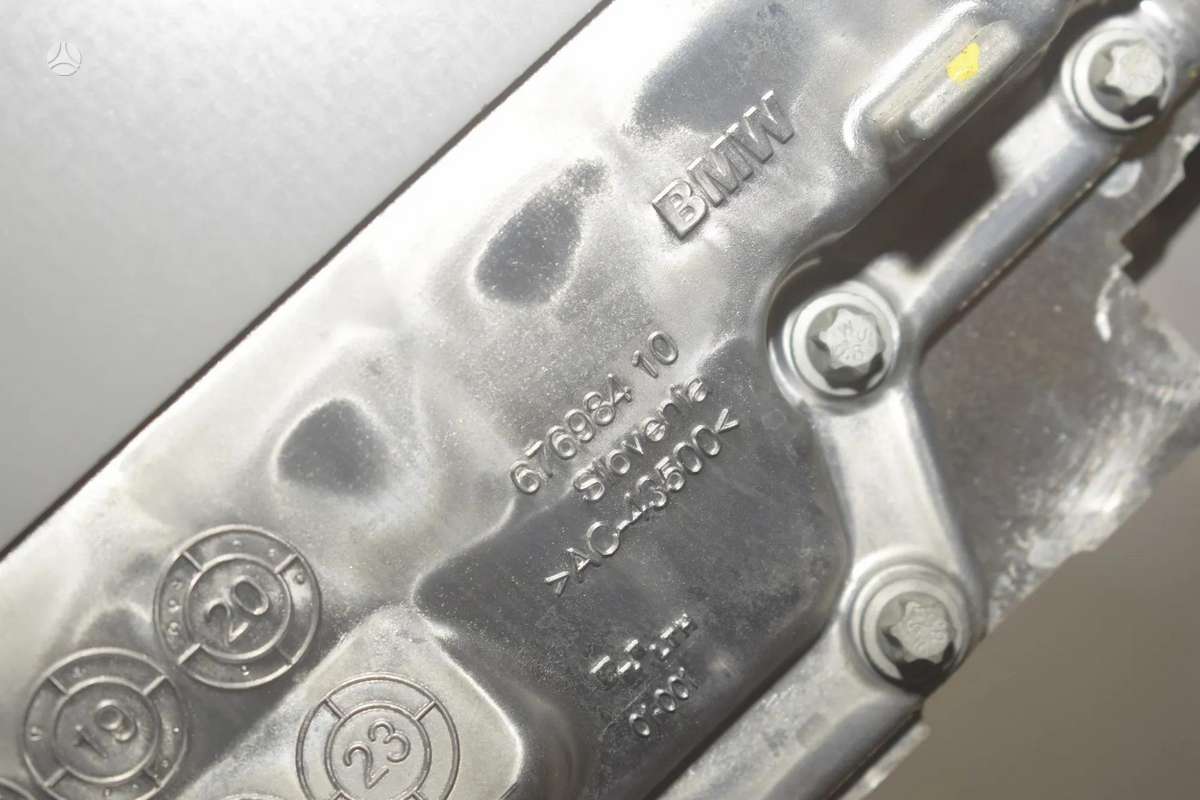BMW iX engine