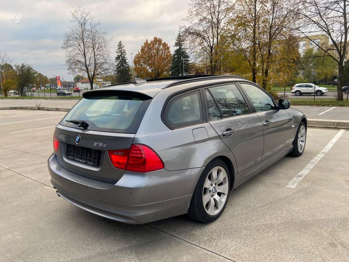 BMW 320, Универсал
