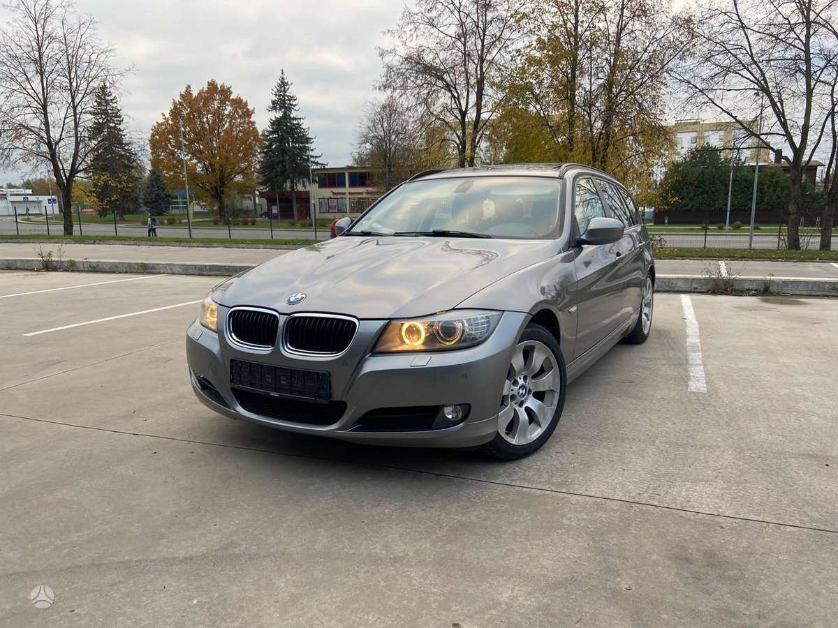 BMW 320, Универсал