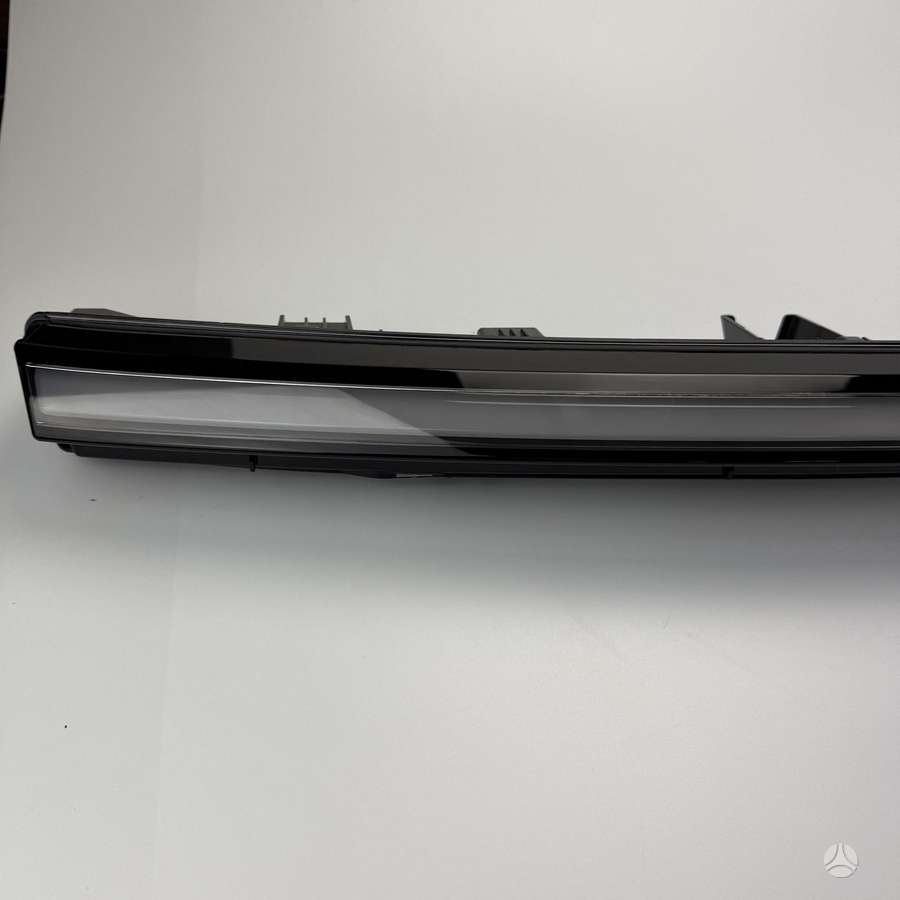Tesla Model Y фары