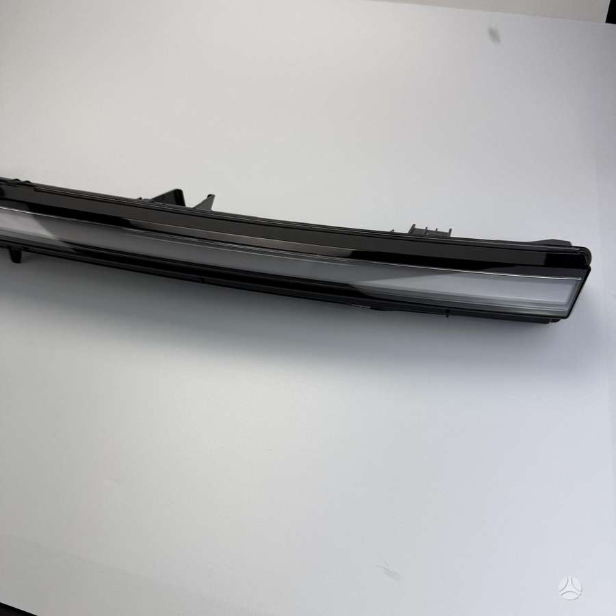 Tesla Model Y фары