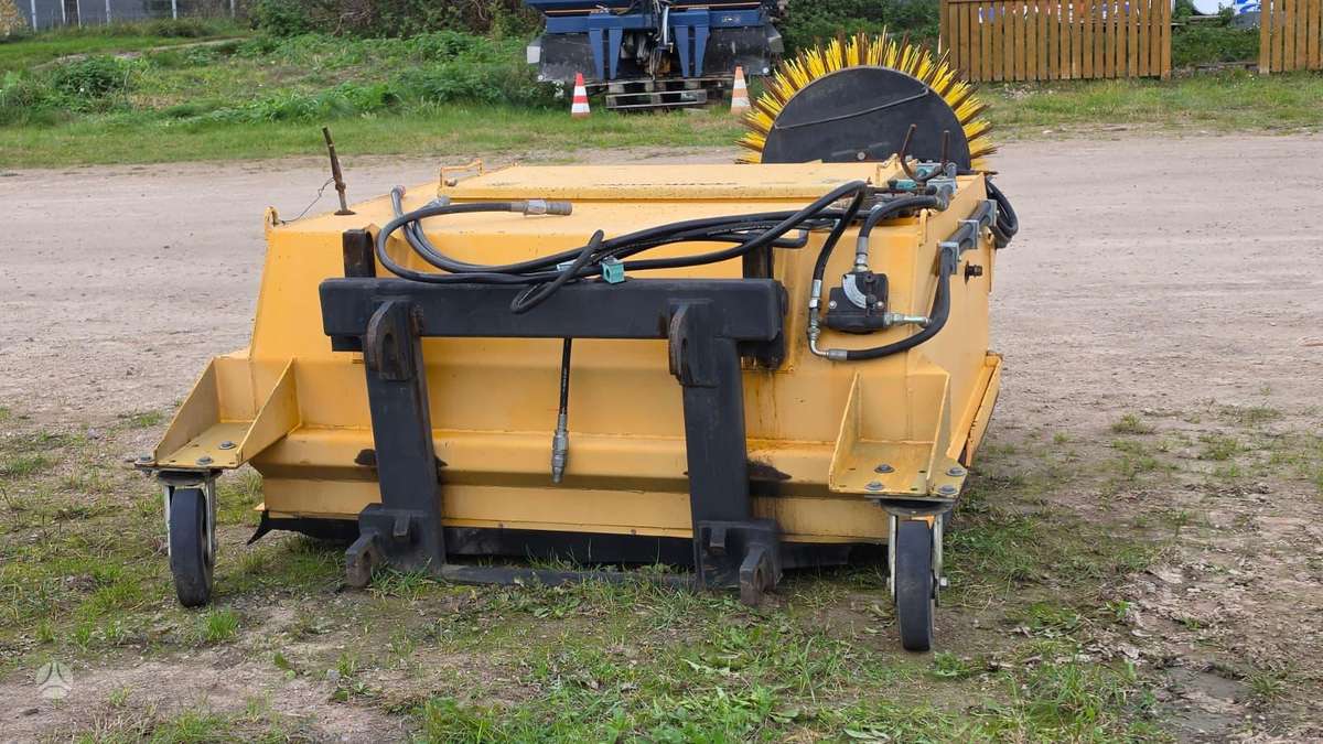 -Kita- BM1500, frontal loader