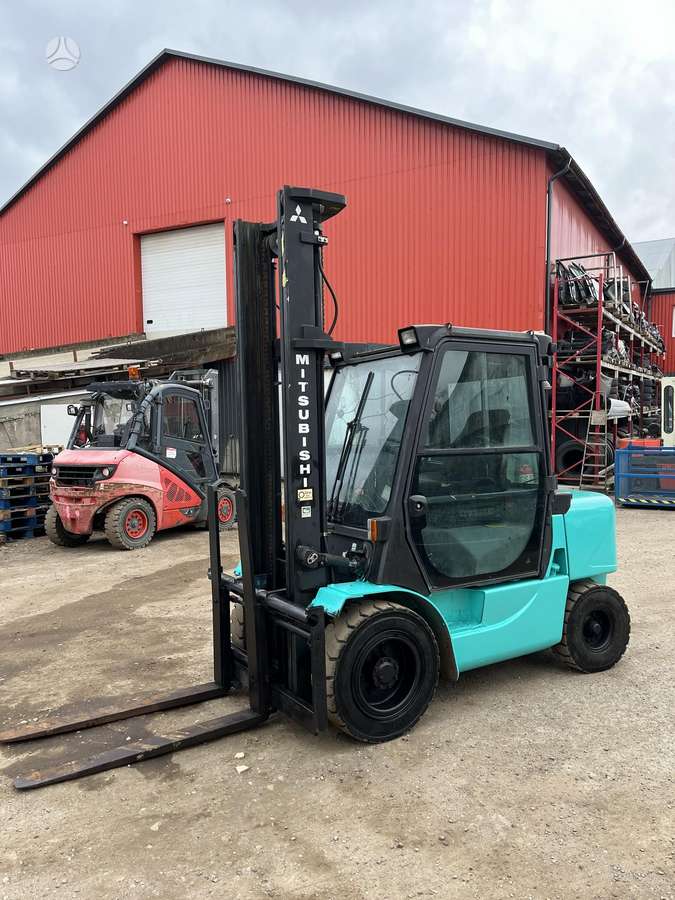 Mitsubishi FD30k, forklifts