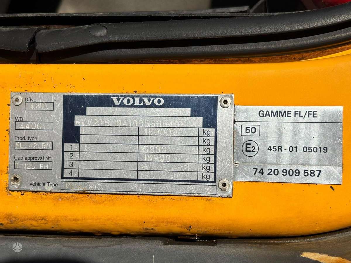 Volvo FL-280, hooklift trucks