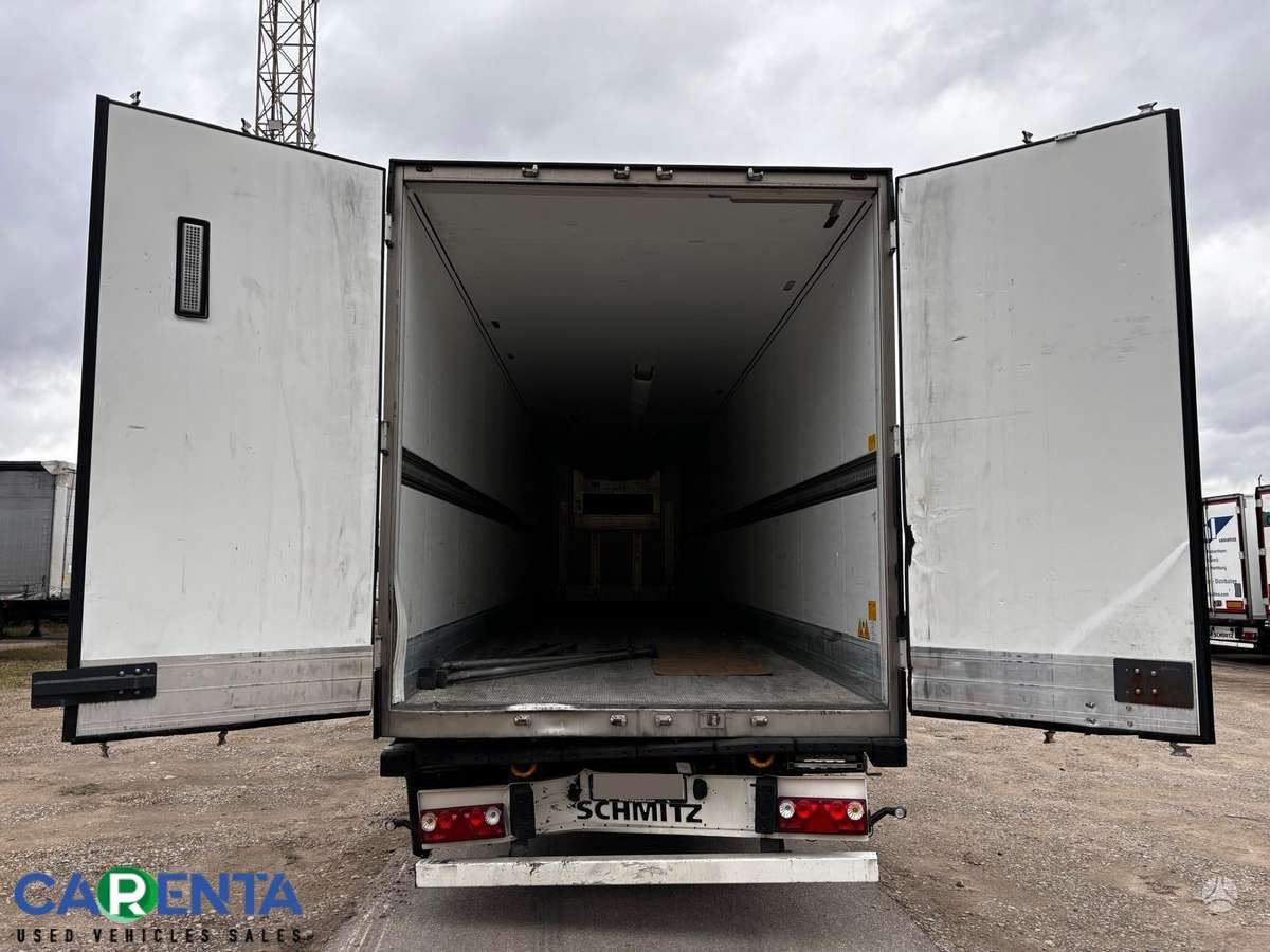 Schmitz SKO 24 Crached FP60, refrigerated