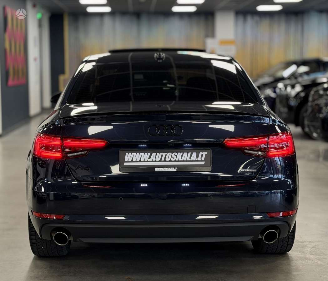 Audi A4, 2.0 l., Седан