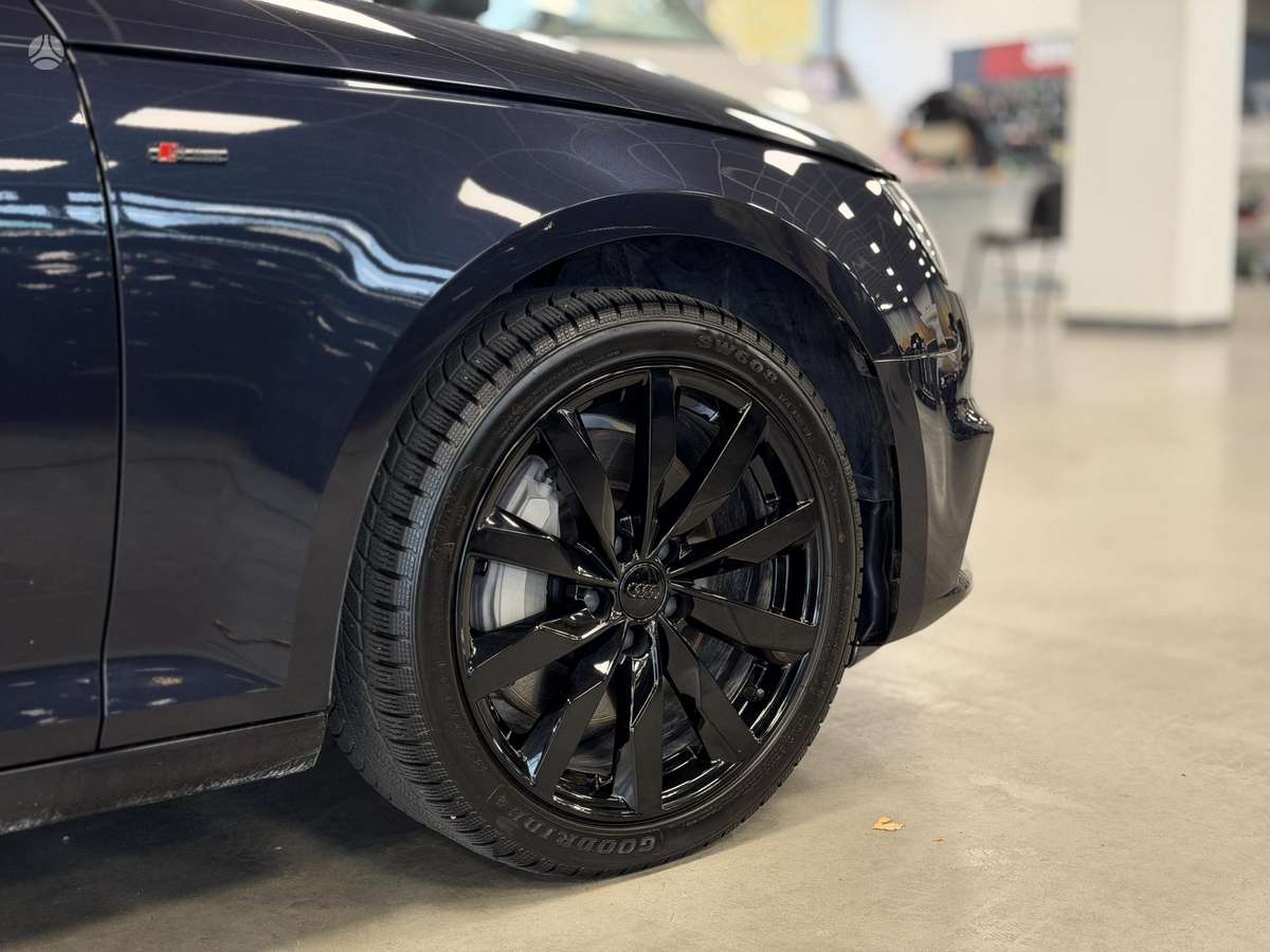 Audi A4, 2.0 l., Седан