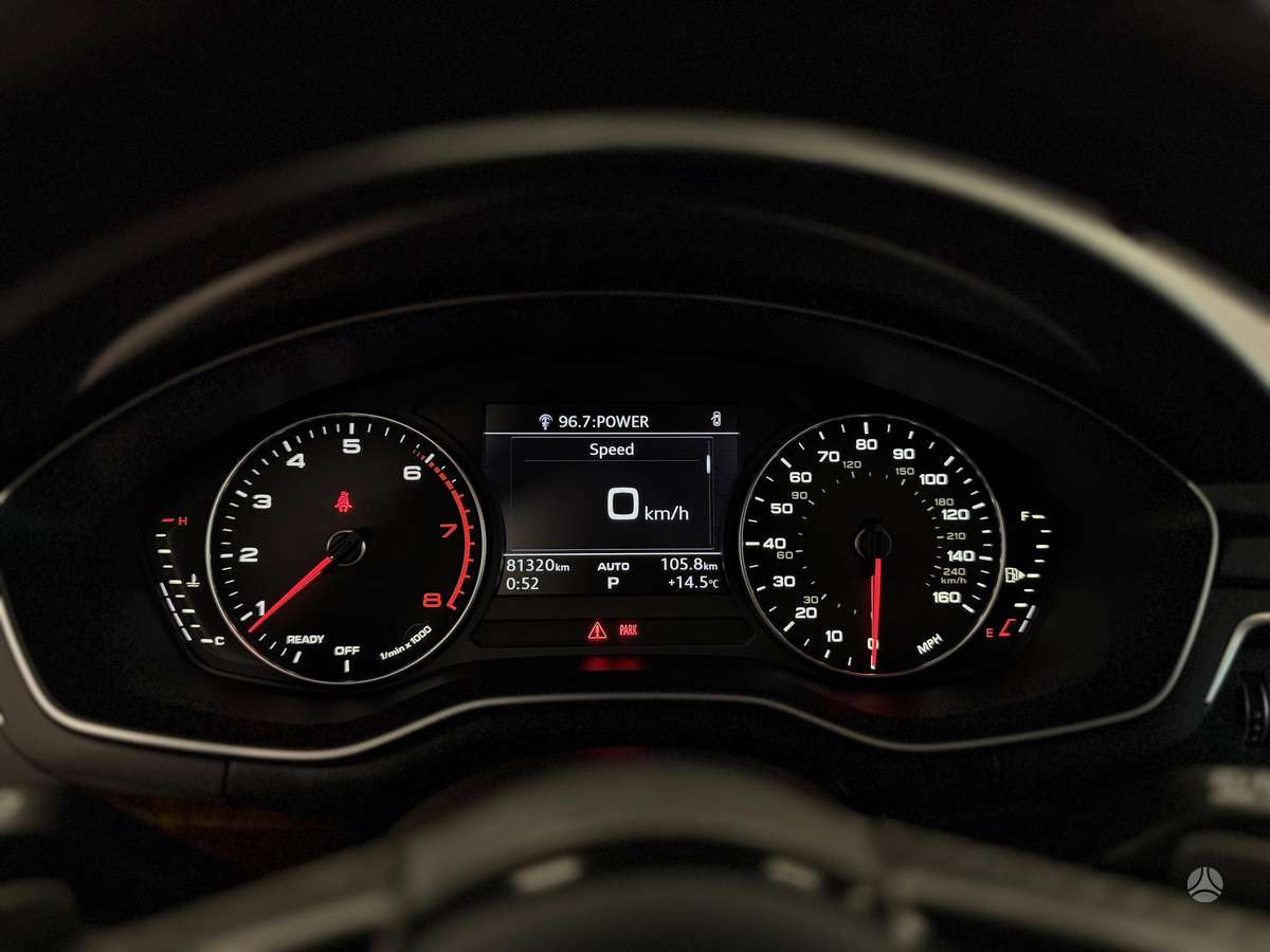Audi A4, 2.0 l., Седан