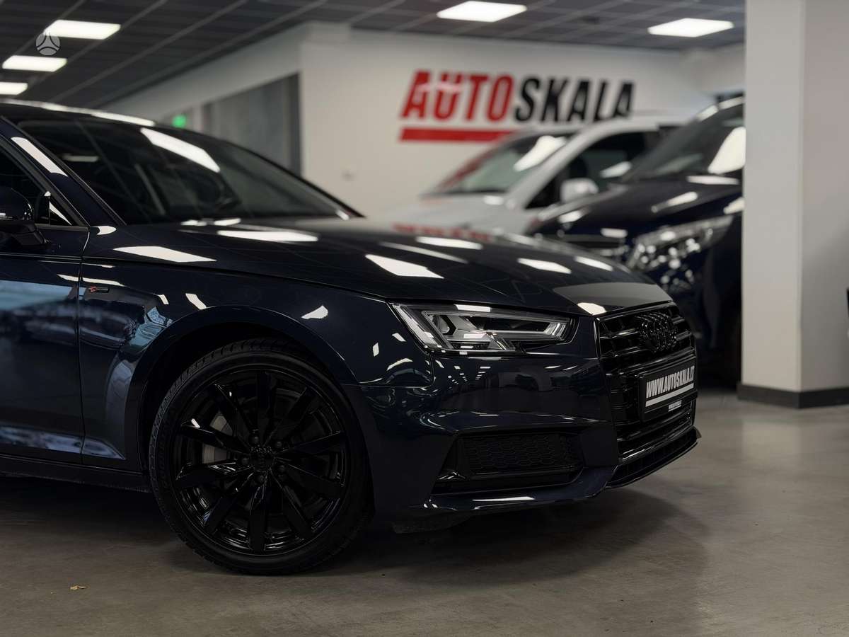Audi A4, 2.0 l., Седан