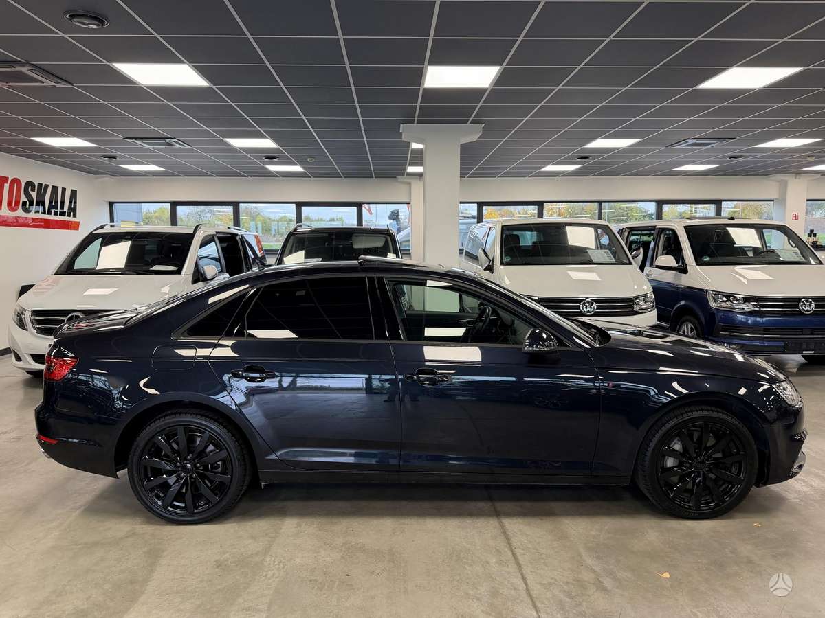 Audi A4, 2.0 l., Седан