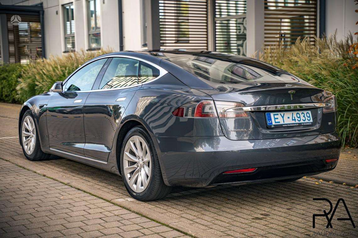 Tesla Model S, hatchback