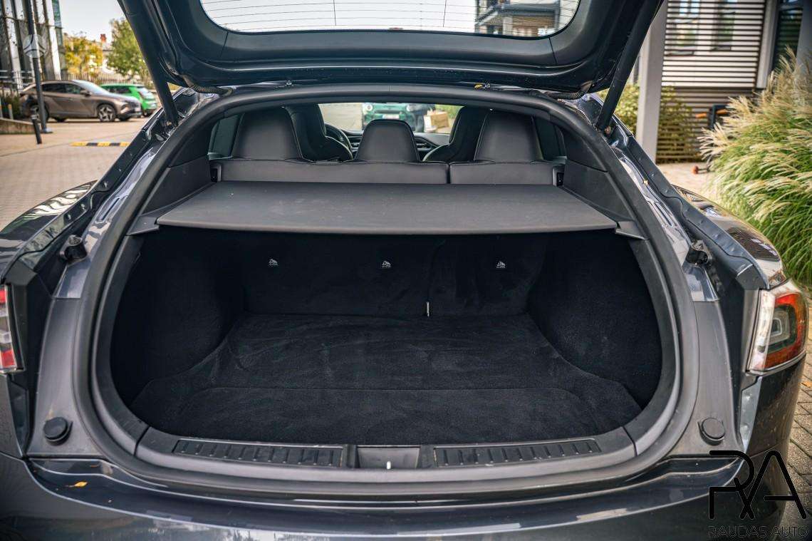 Tesla Model S, hatchback