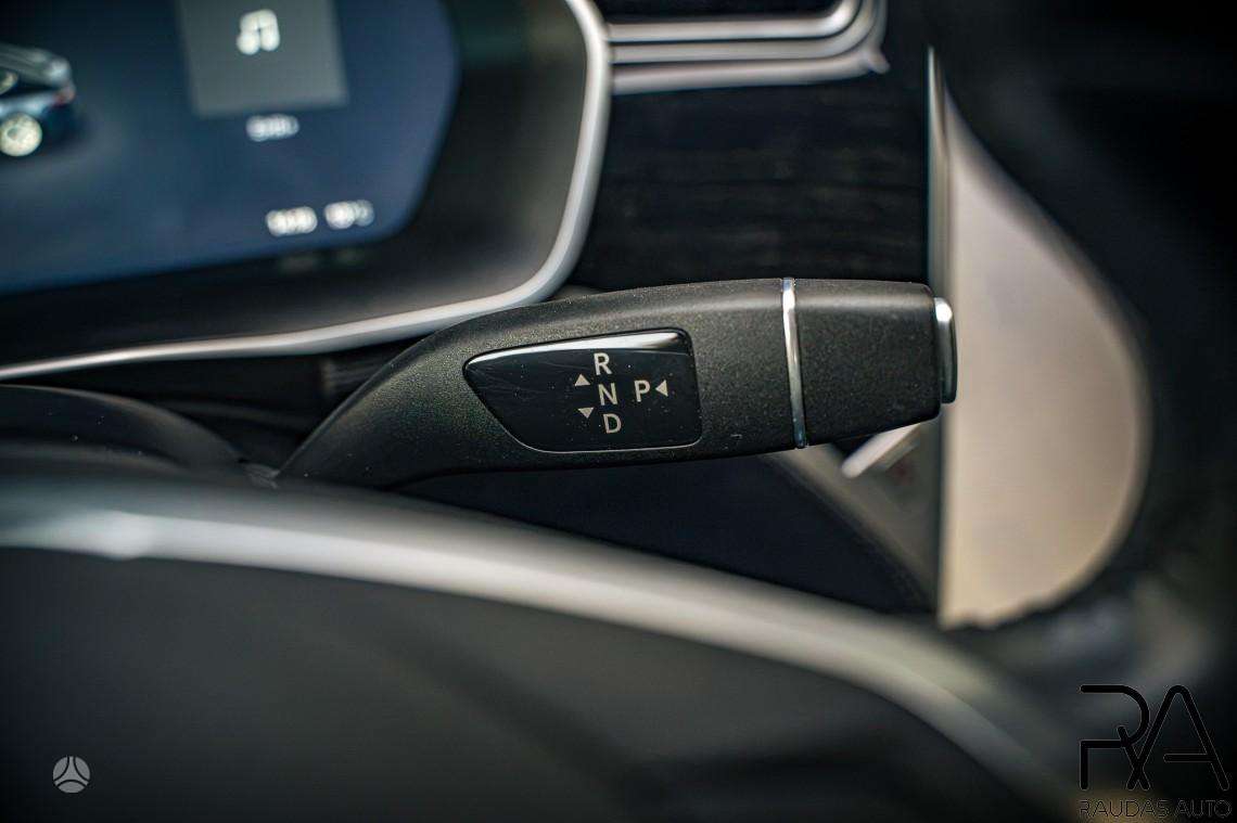 Tesla Model S, hatchback