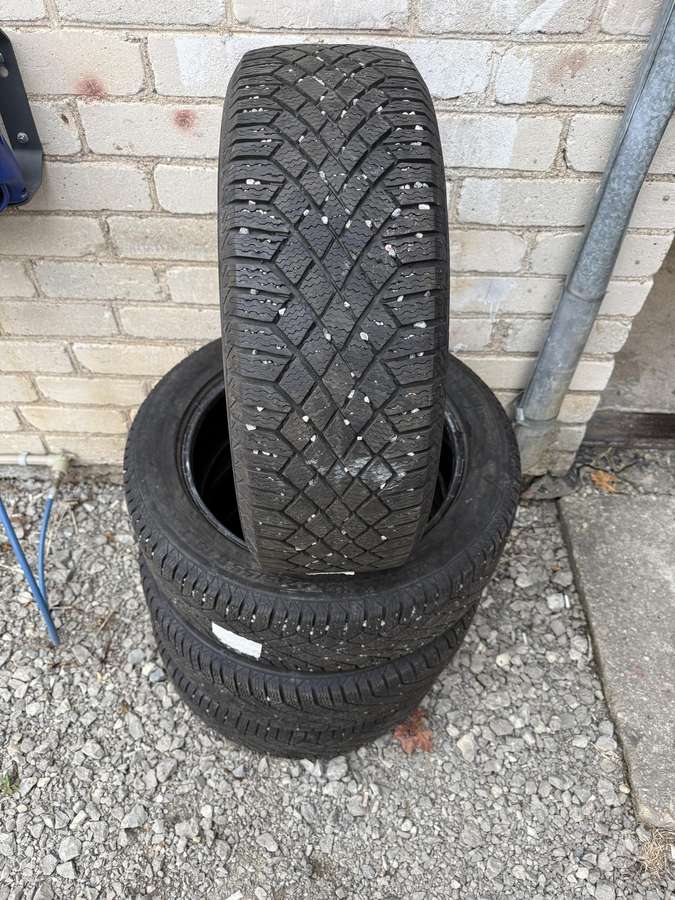Continental, зимние 215/55 R18
