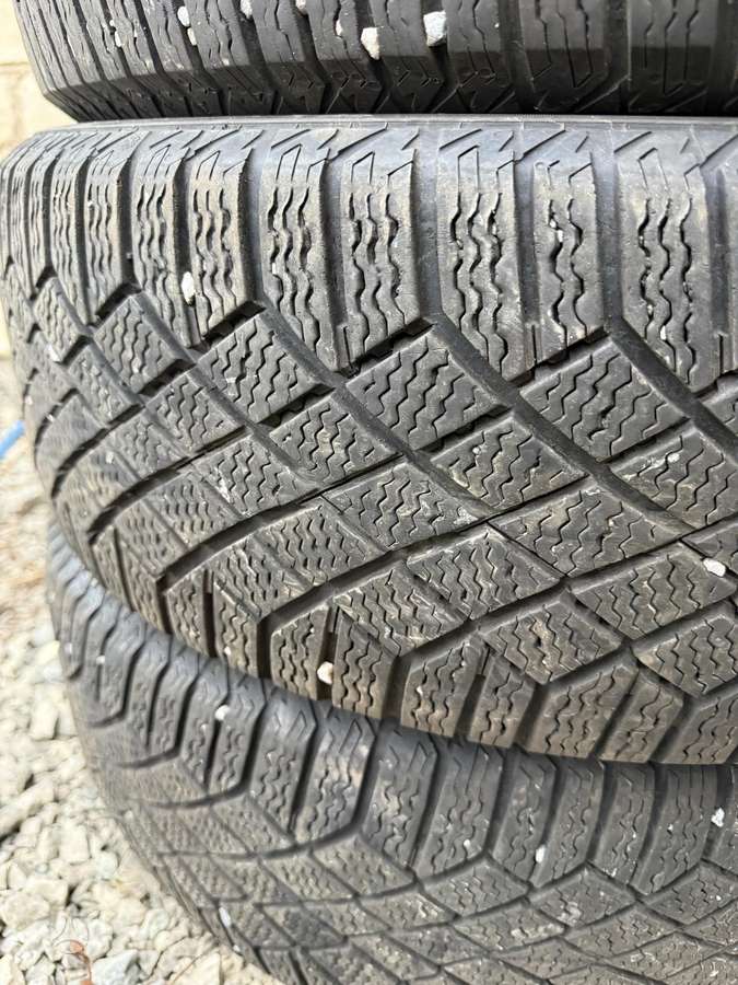 Continental, зимние 215/55 R18